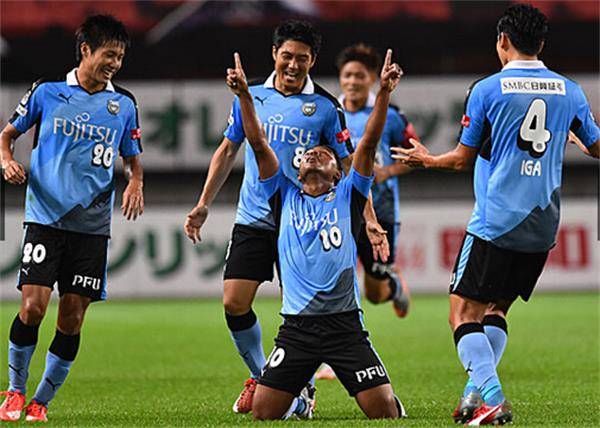 川崎前锋八强战横扫北京首钢，杜兰特砍下20记关键球，全场沸腾(川崎前锋vs广岛三箭比分预测)