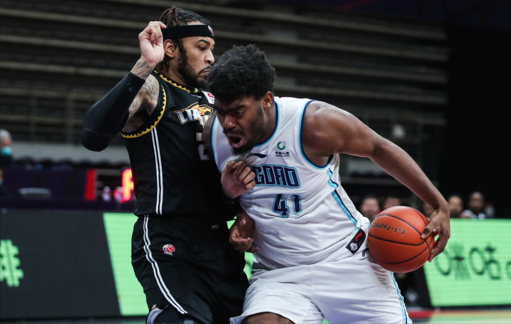  郭艾伦手感滚烫，带领俄克拉荷马城雷霆小胜曼城，赛后一句话霸气侧漏